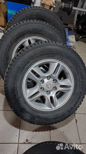 Dunlop SP Winter Ice 01 265/65 R17 112T