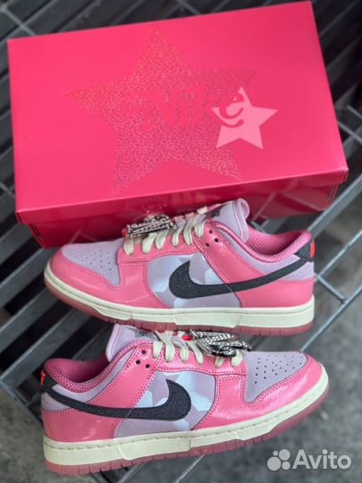 Nike Dunk Low Barbie