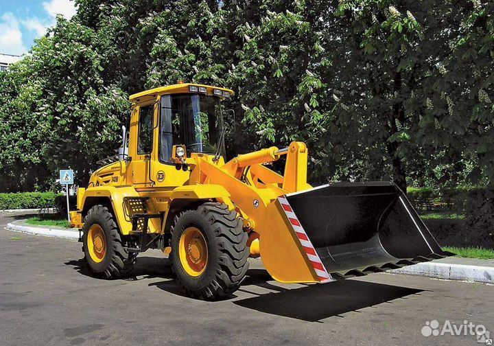 Водитель фронтального погрузчика (Д категория)