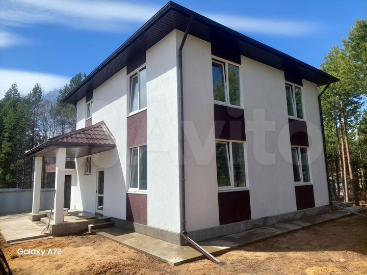 Дом 220 м² на участке 8 сот.