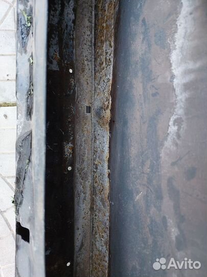 Продаю переднюю левую дверь Hyundai Solaris 2