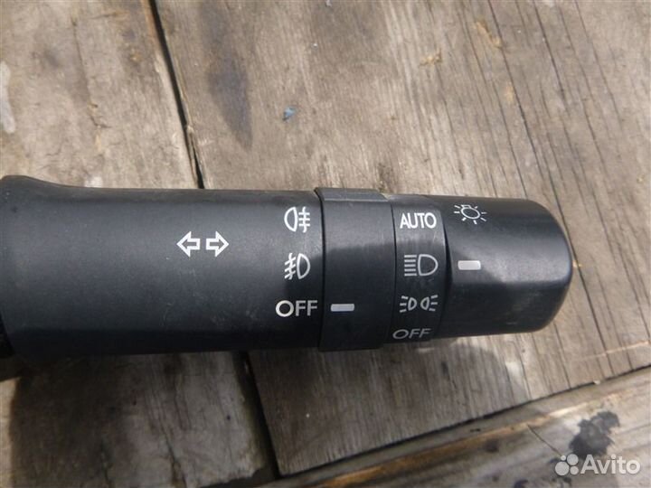 Блок подрулевых переключателей правый Subaru