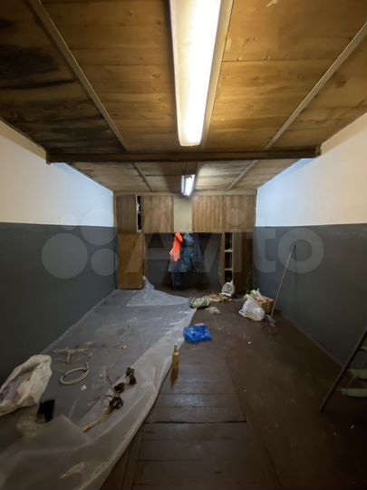 Гараж, > 30 м²