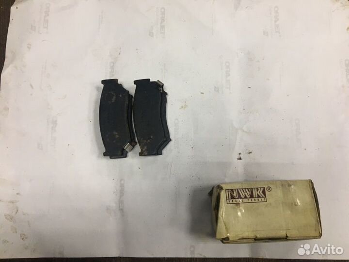 Тормозные колодки переднее Suzuki Escudo TA01W