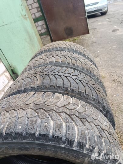 Bridgestone Blizzak Ice 185/65 R8 88