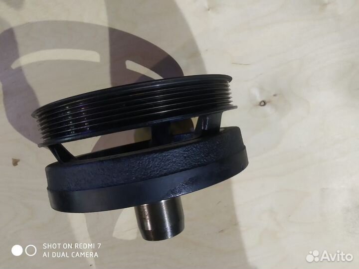 Шкив коленвала на Jeep WJ 4.7 л