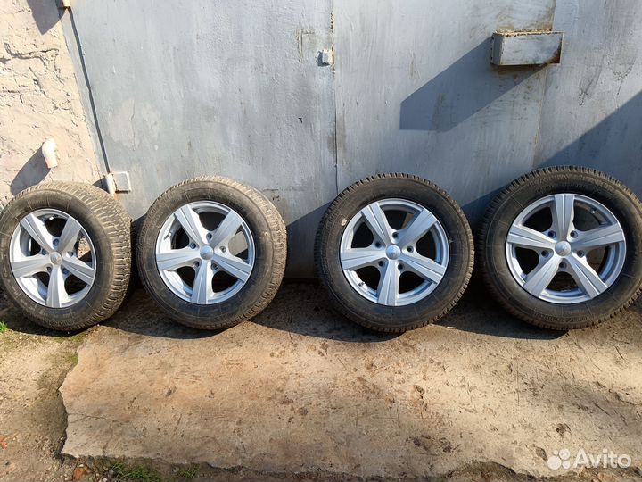 Шины диски и колеса на 16