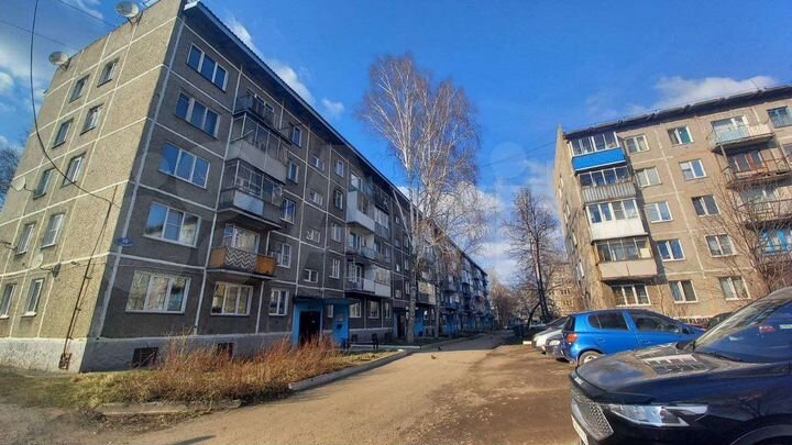 4-к. квартира, 61 м², 1/5 эт.