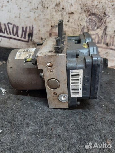 Блок abs Hyundai Solaris седан G4FC 2012