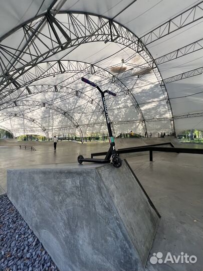 Трюковой самокат reaction stant 3.0