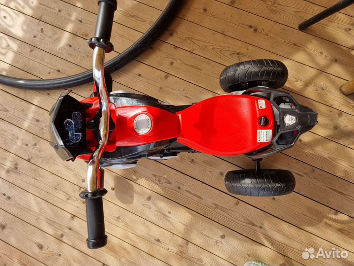 Детский велосипед bmw трехколесный