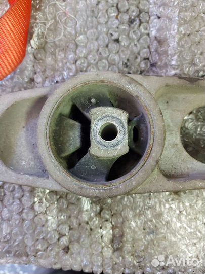 Опора. двигателя нижняя Неон Круйзер