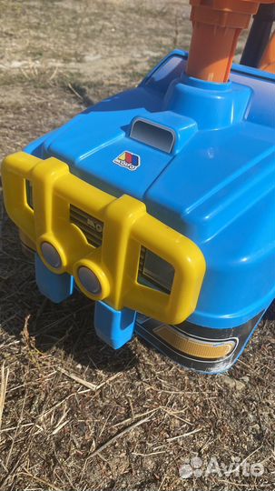 Машинка каталка с родительской ручкой и звуком