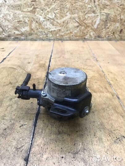 Вакуумный насос Renault Modus K9K766 2010