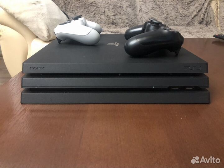 Sony PS4 pro 1tb
