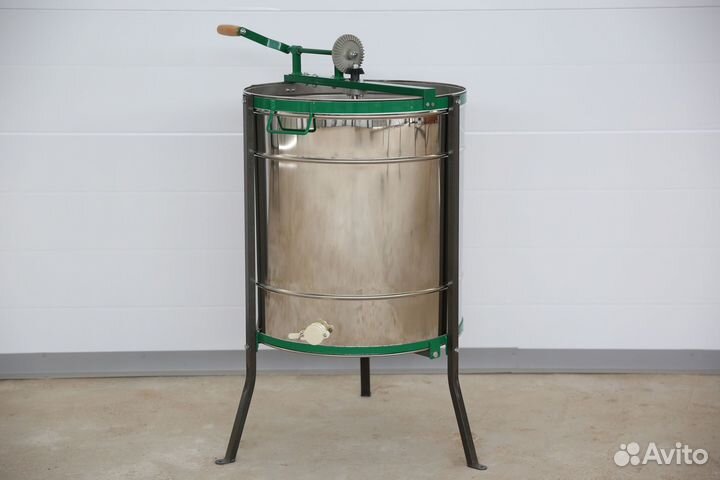 Медогонка ручная 3-х рамочная нержавейка