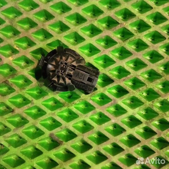 Светильник в бардачок Toyota