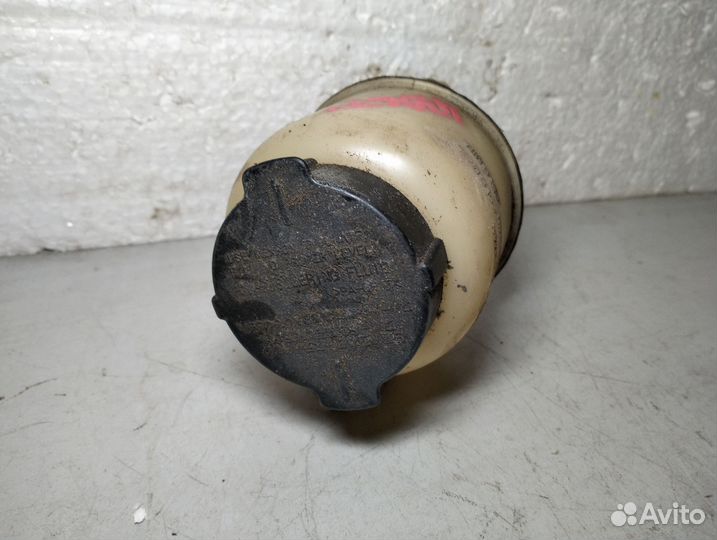 Nissan - Бачок гур Б/У