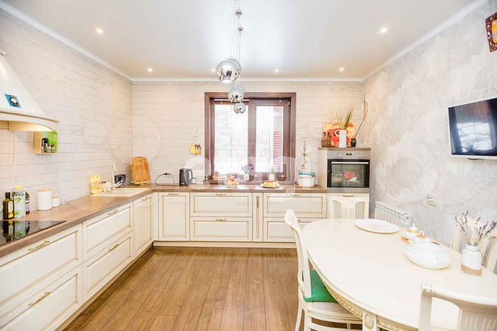 Коттедж 177,5 м² на участке 8,8 сот.