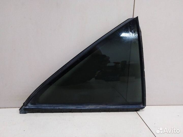 Стекло двери задней правой форточка Toyota Camry V
