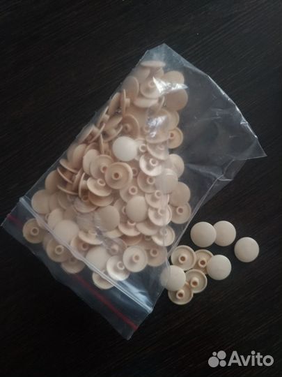 Заглушки мебельные пластиковые