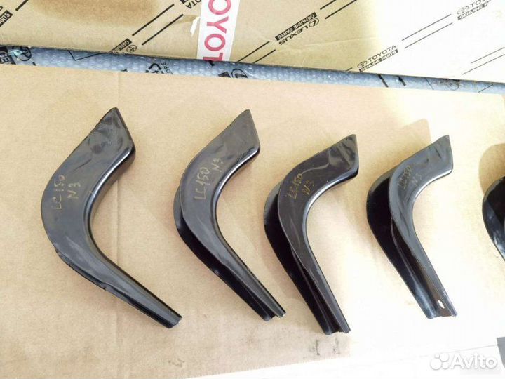 Кронштейн подножки Toyota Land Cruiser Prado 150