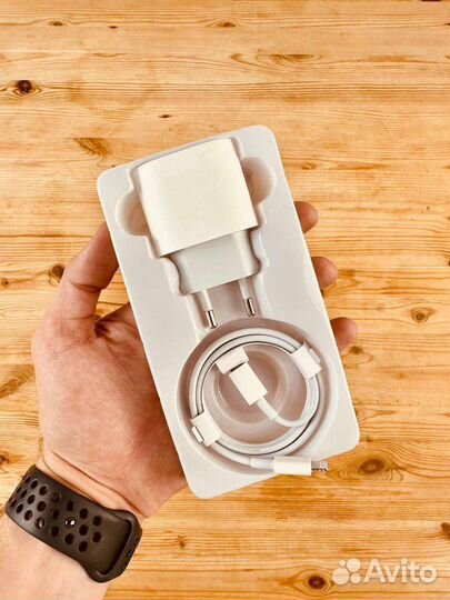 Быстрое зарядное утройство 20w для iPhone Apple