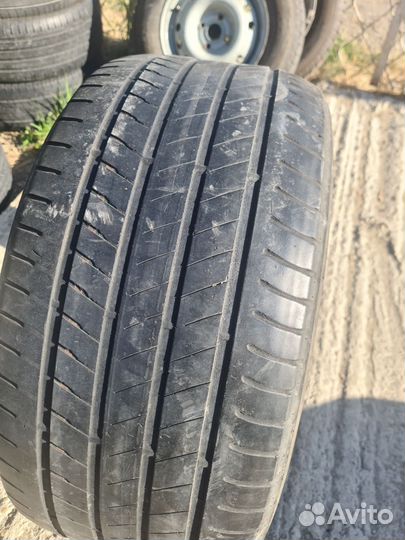 Bridgestone Alenza 001 305/40 R20