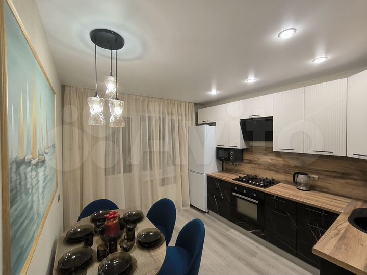 2-к. квартира, 59 м², 7/10 эт.