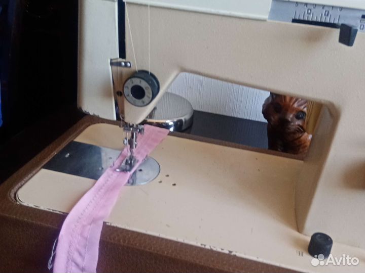 Швейная машина radom