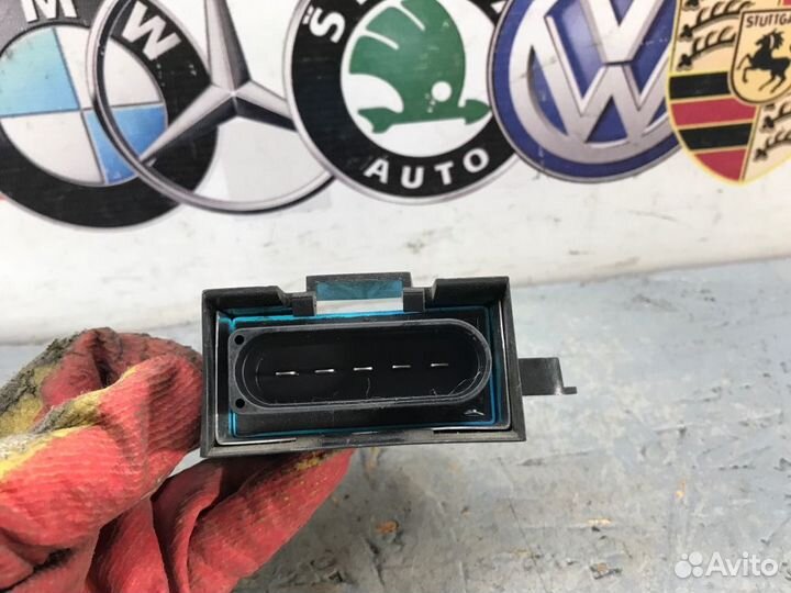 Блок управления топливным насосом Audi Q3 8U 1