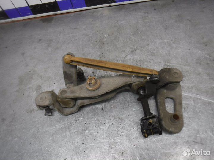 Механизм выбора передач Opel Corsa D Z12XEP 2007