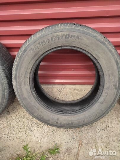 Bridgestone Dueler H/T 687 225/65 R17 101H