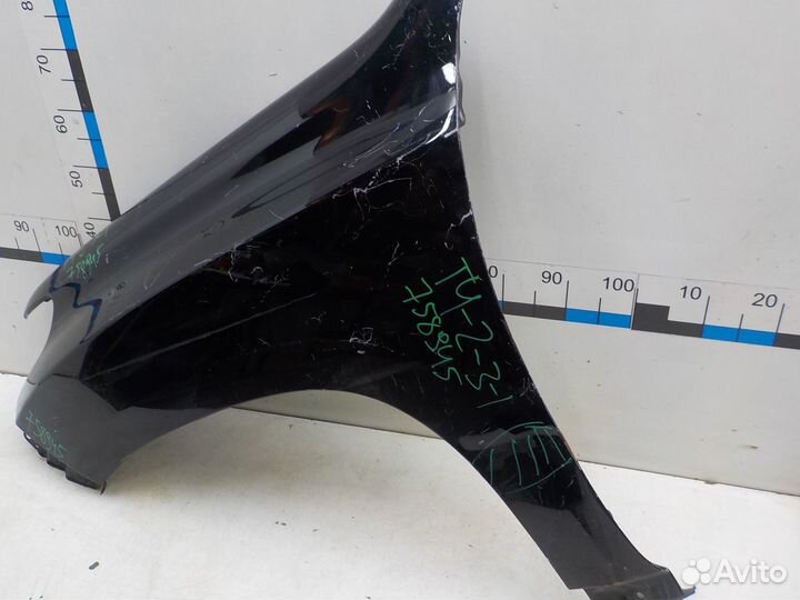 Крыло переднее левое Toyota Land Cruiser Prado