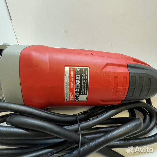 Болгарка Milwaukee AGV 22-230 E