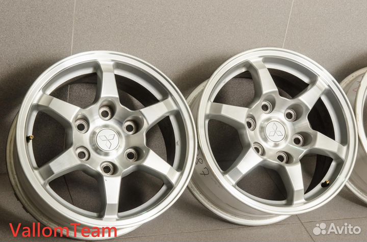 Лот KA7087 Оригинальные 16-е диски mitsubishi