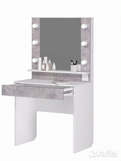 Туалетный столик с зеркалом и подсветкой