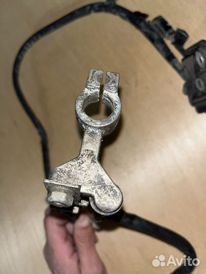 Клема плюсовая Ford Focus 2