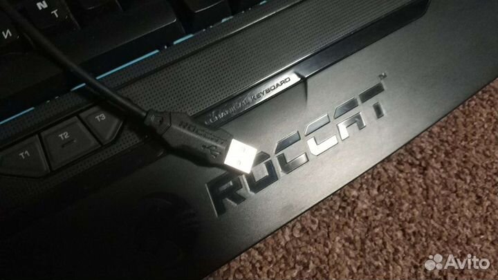Игровая клавиатура roccat