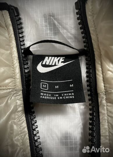 Пуховик Nike Sportswear Synthetic-Fill Windrunner