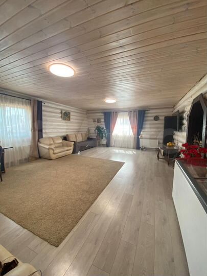 Дом 180 м² на участке 15 сот.