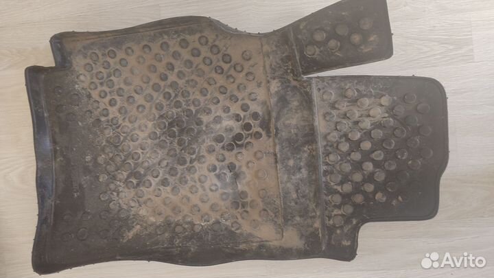 Коврики в салон на Nissan Almera n16