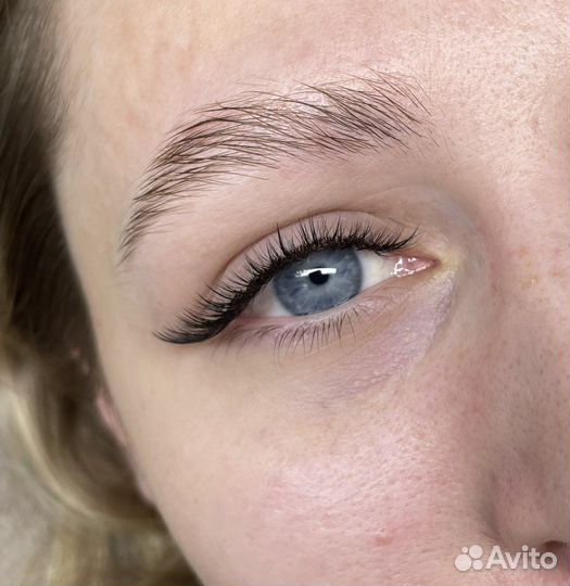 Наращивание ресниц на реклайнере