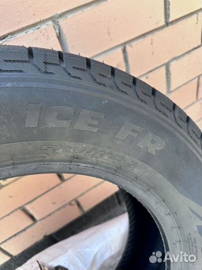 Pirelli Formula Ice 225/65 R17