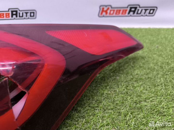 Фонарь внешний правый Hyundai Genesis DH 2014