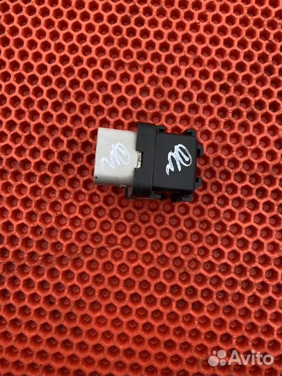 Реле драйвера форсунок Mitsubishi Galant 8 gdi