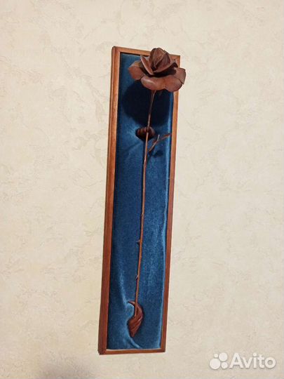 Роза из дерева