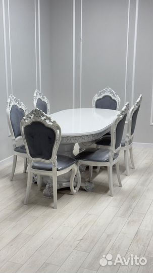 Стол и стулья комплект