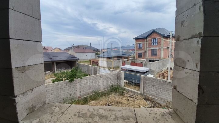 Дом 250 м² на участке 5 сот.