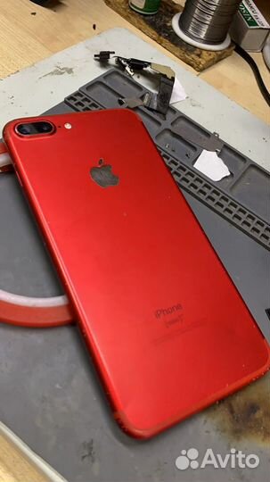 Дисплей iPhone 7 plus Red
